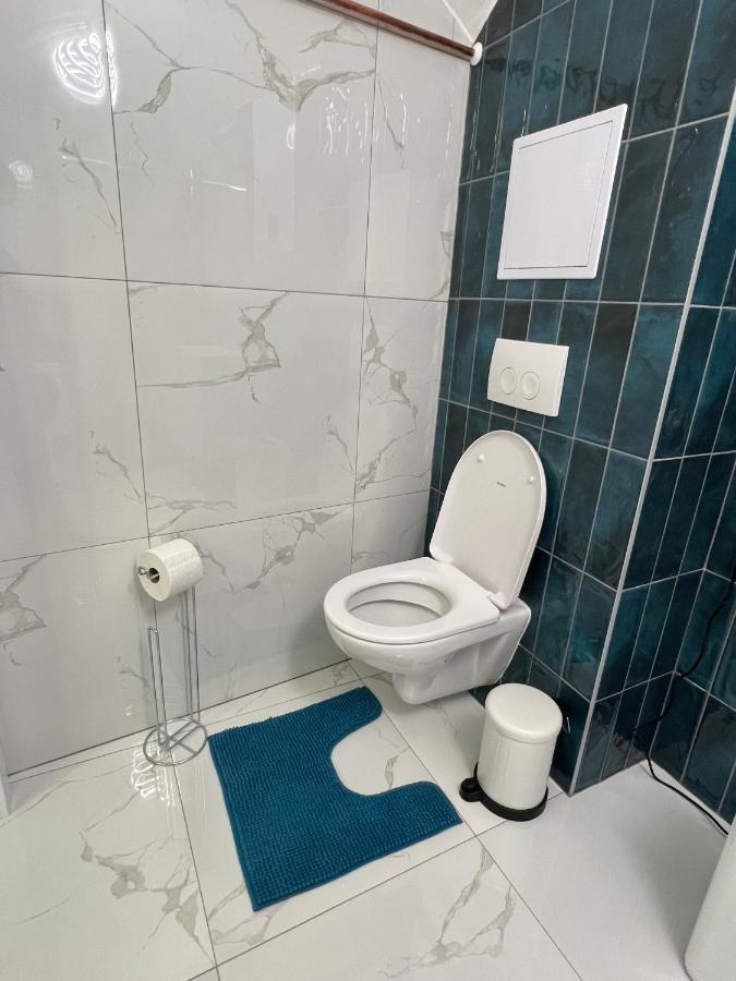Apartment R&L Lazovna Apt 1 - Old Town And Parking 班斯卡-比斯特里察 外观 照片